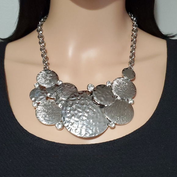 Traci Lynn Jewelry Traci Lynn Silver Abstract Necklace